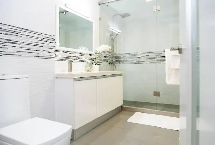 Apartment With Roof Top Pool. Kingston Jamaica